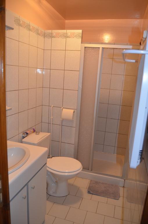 Chambres D'Hotes & Champagne Douard La Chapelle-Monthodon エクステリア 写真